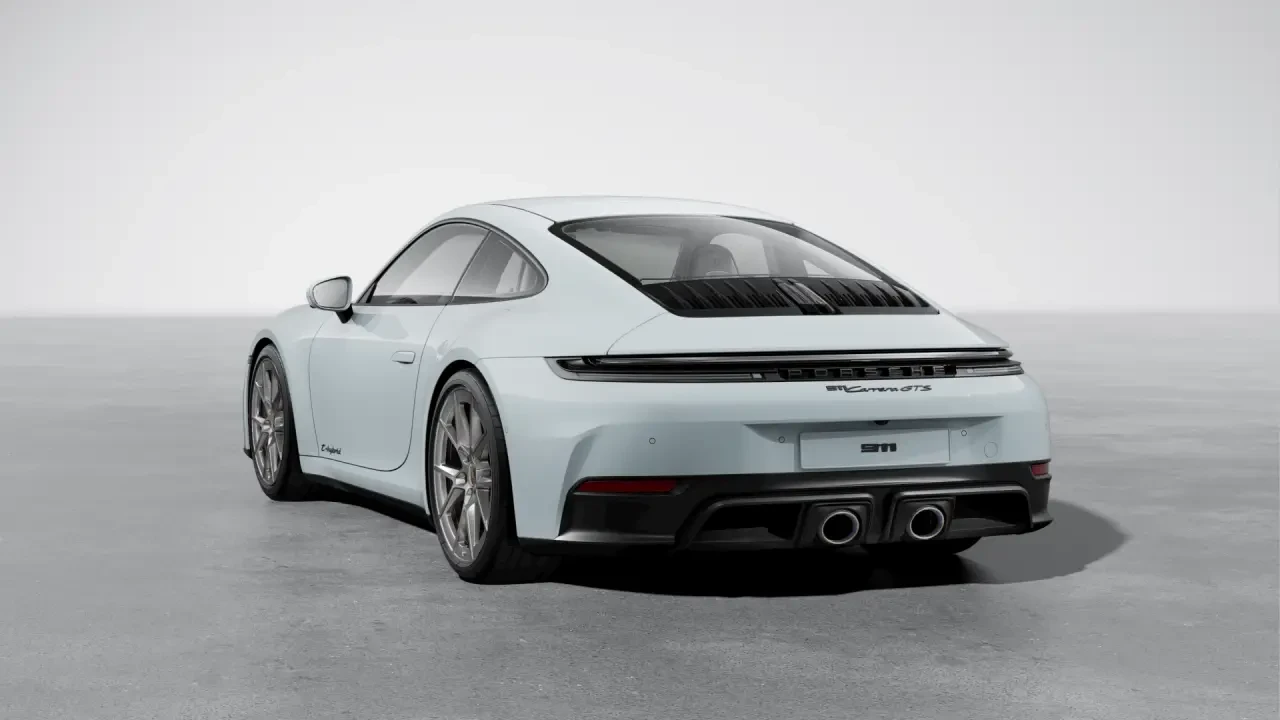 2025 Porsche 992 Carrera GTS - Image 24 of 31