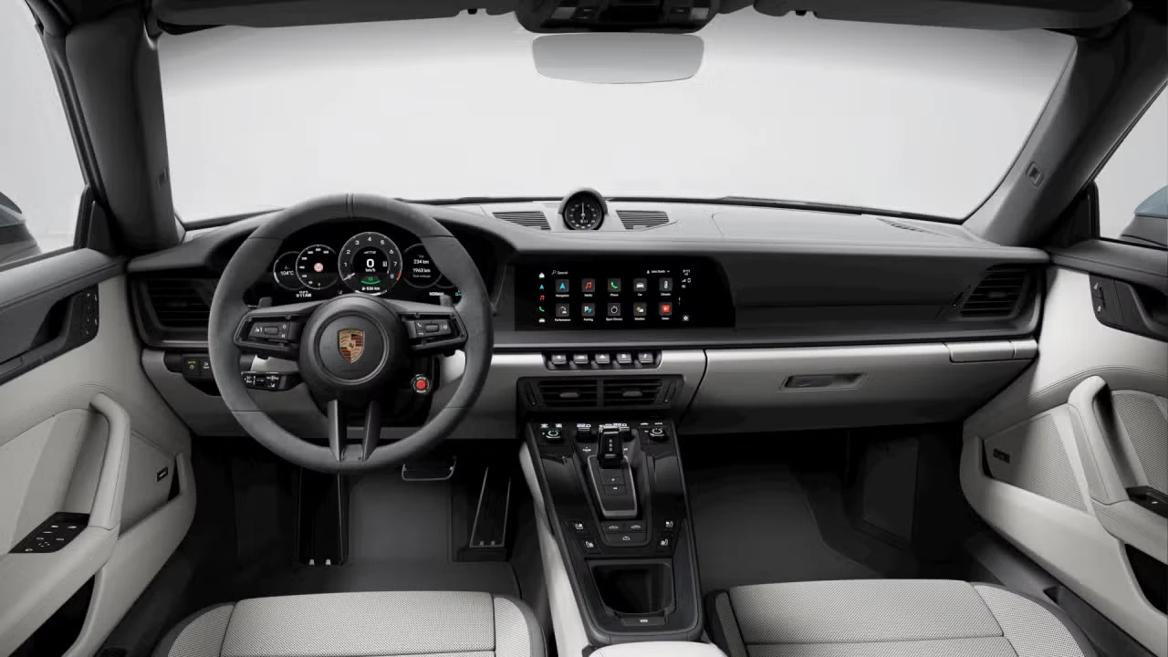 2025 Porsche 911 - Image 29 of 31