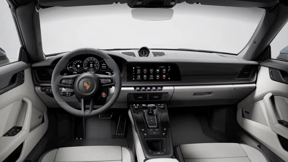 2025 Porsche 911 - Image 28 of 31