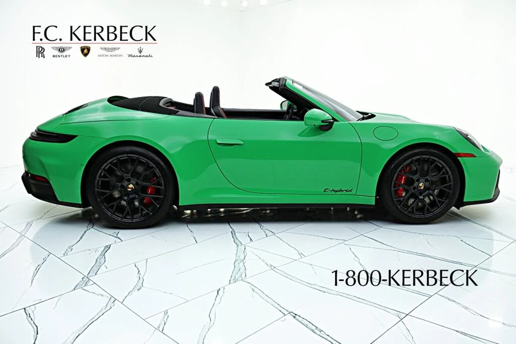 2025 Porsche 992 Carrera GTS - Image 15 of 31
