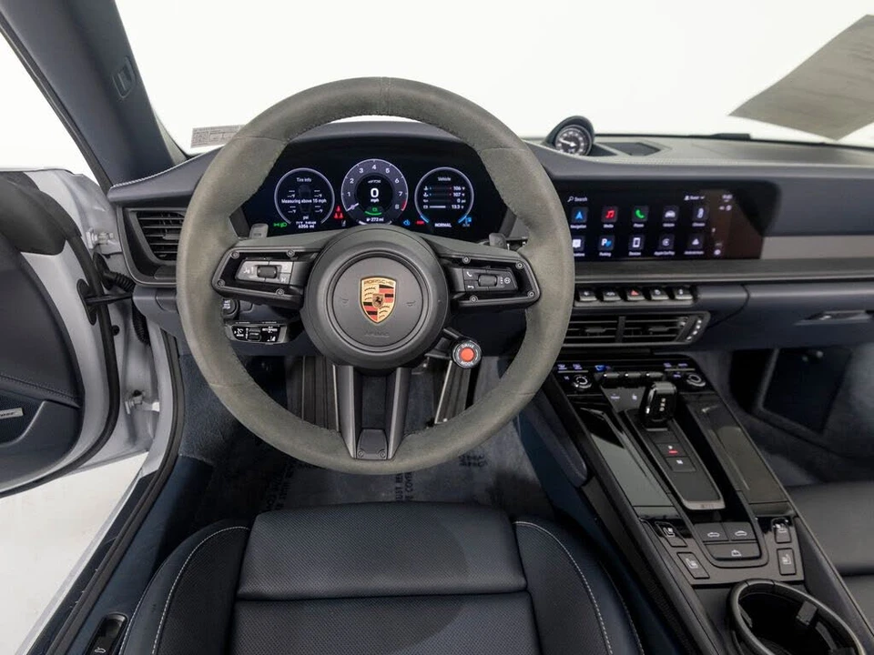 2025 Porsche 992 Carrera GTS - Image 18 of 31