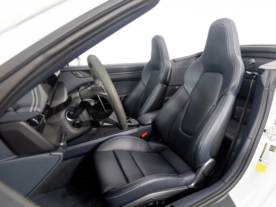 2025 Porsche 992 Carrera GTS - Image 17 of 31