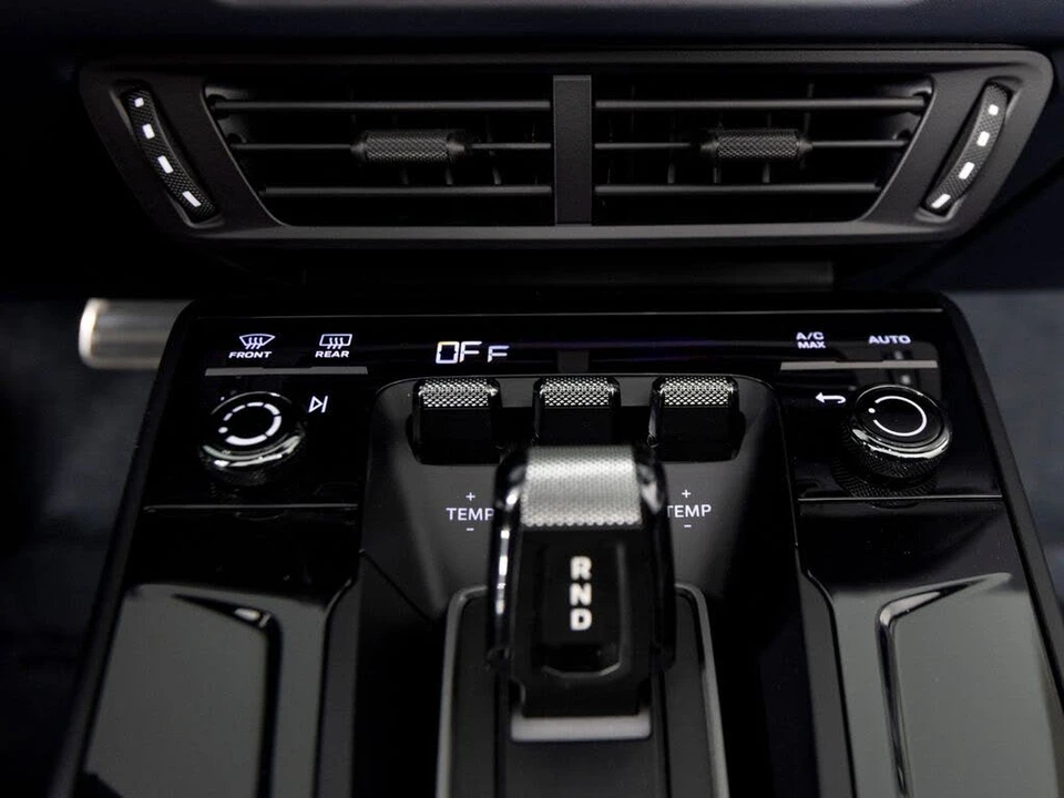 2025 Porsche 992 Carrera GTS - Image 26 of 31
