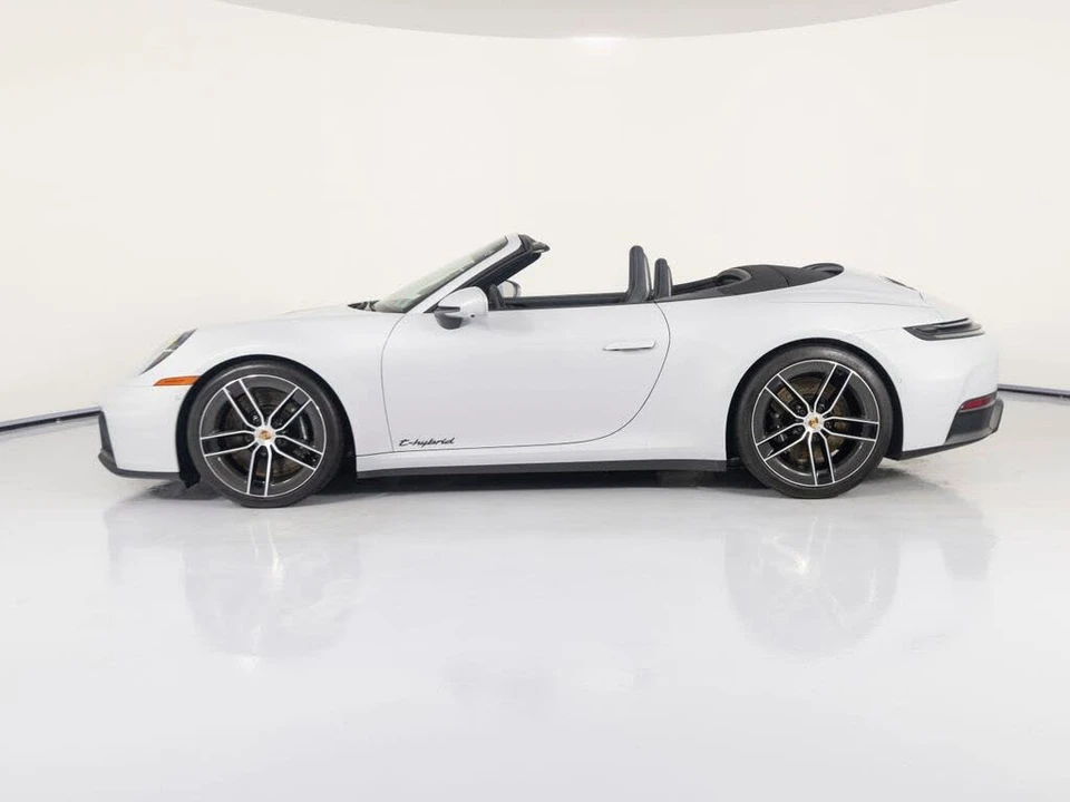 2025 Porsche 992 Carrera GTS - Image 8 of 31