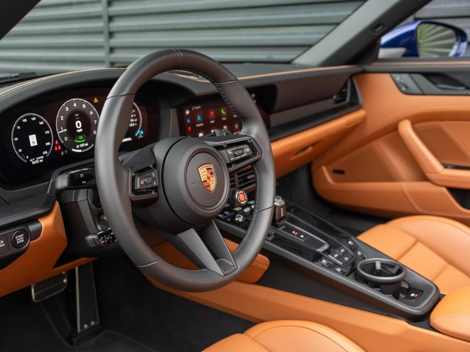 2025 Porsche 992 Carrera GTS - Image 4 of 31
