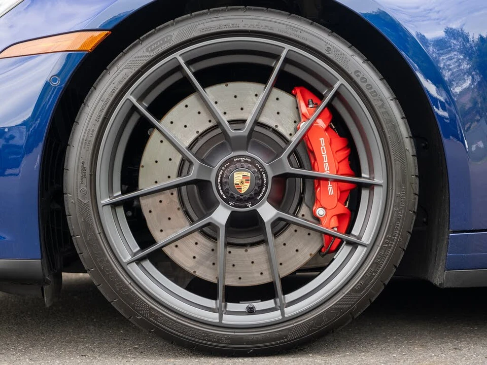 2025 Porsche 992 Carrera GTS - Image 12 of 31