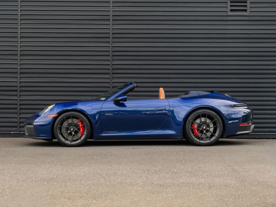 2025 Porsche 992 Carrera GTS - Image 2 of 31
