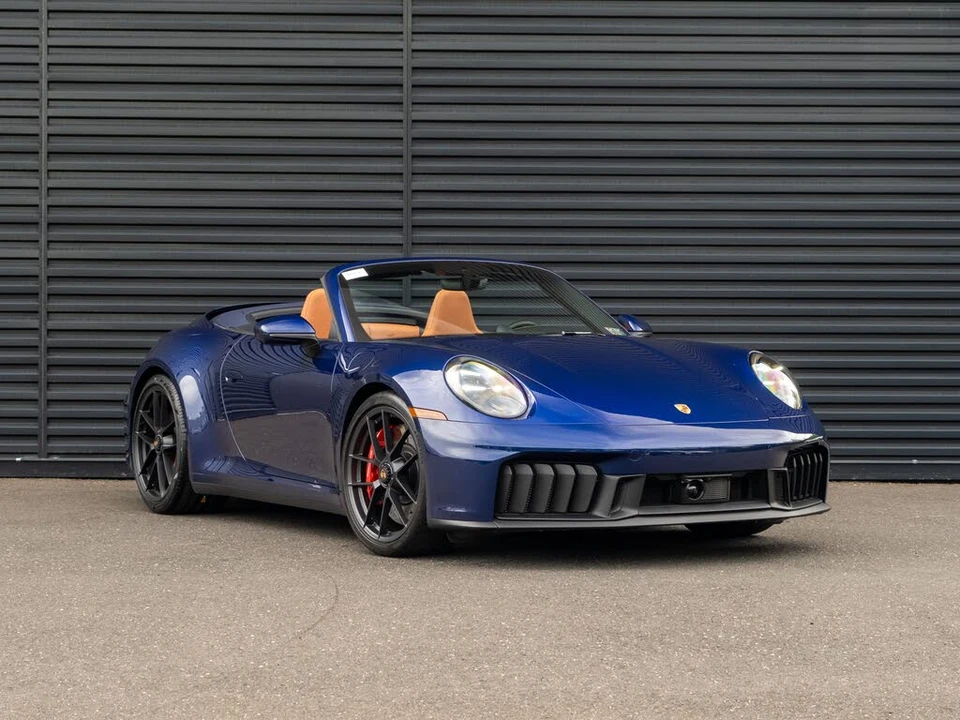 2025 Porsche 992 Carrera GTS - Image 10 of 31