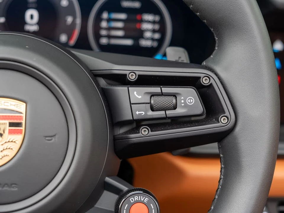 2025 Porsche 992 Carrera GTS - Image 25 of 31