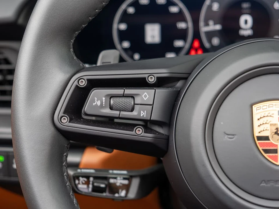 2025 Porsche 992 Carrera GTS - Image 24 of 31