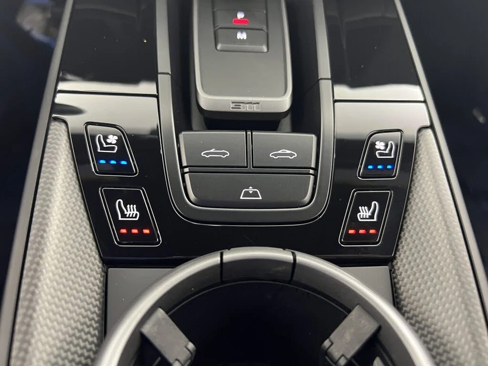 2025 Porsche 992 Carrera GTS - Image 23 of 25