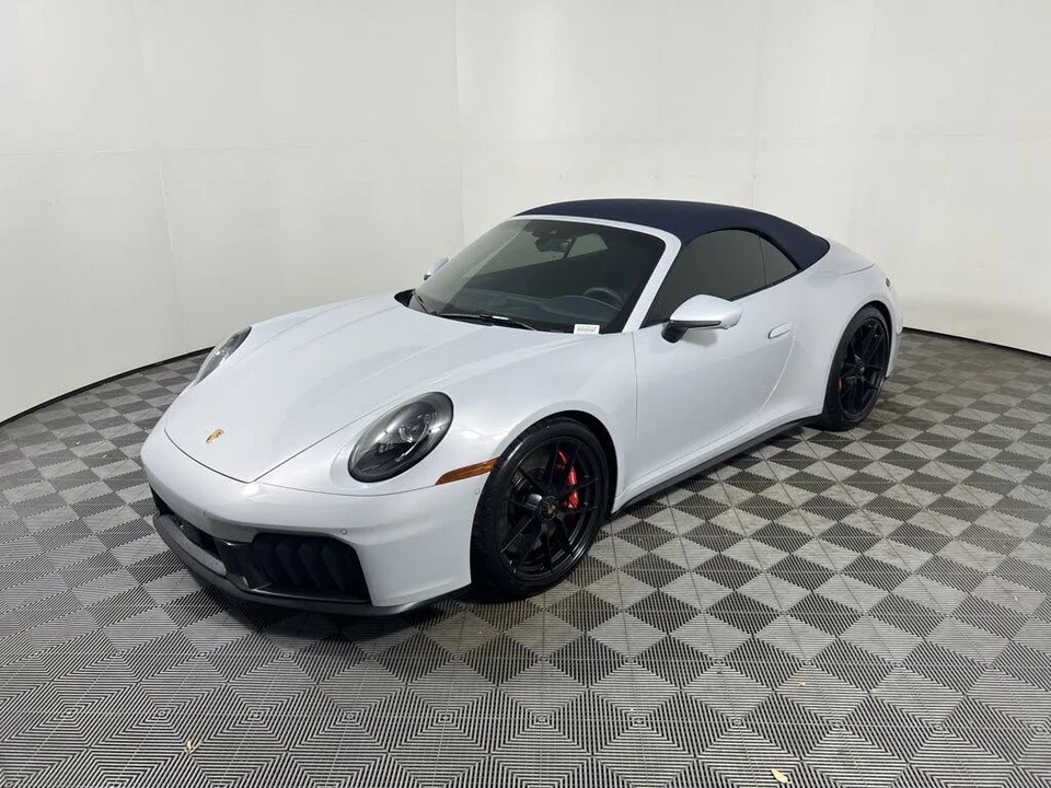 2025 Porsche 992 Carrera GTS - Image 11 of 25