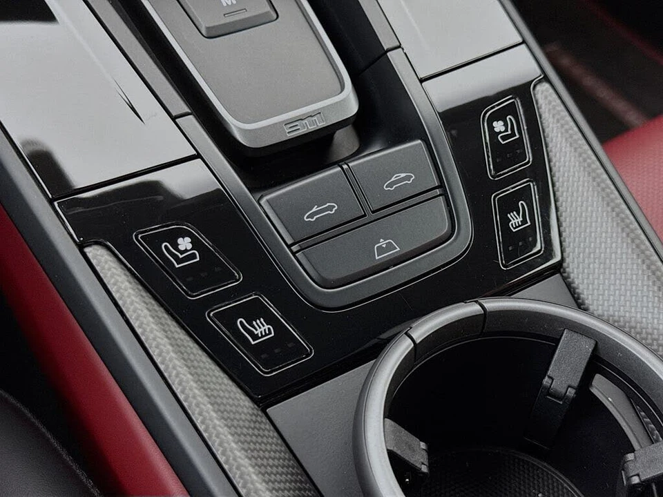 2025 Porsche 992 Carrera GTS - Image 22 of 31