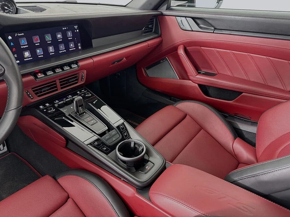 2025 Porsche 992 Carrera GTS - Image 25 of 31
