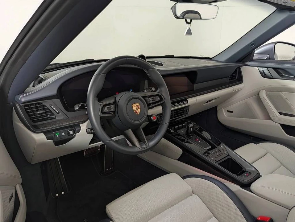 2025 Porsche 992 Carrera GTS - Image 4 of 4