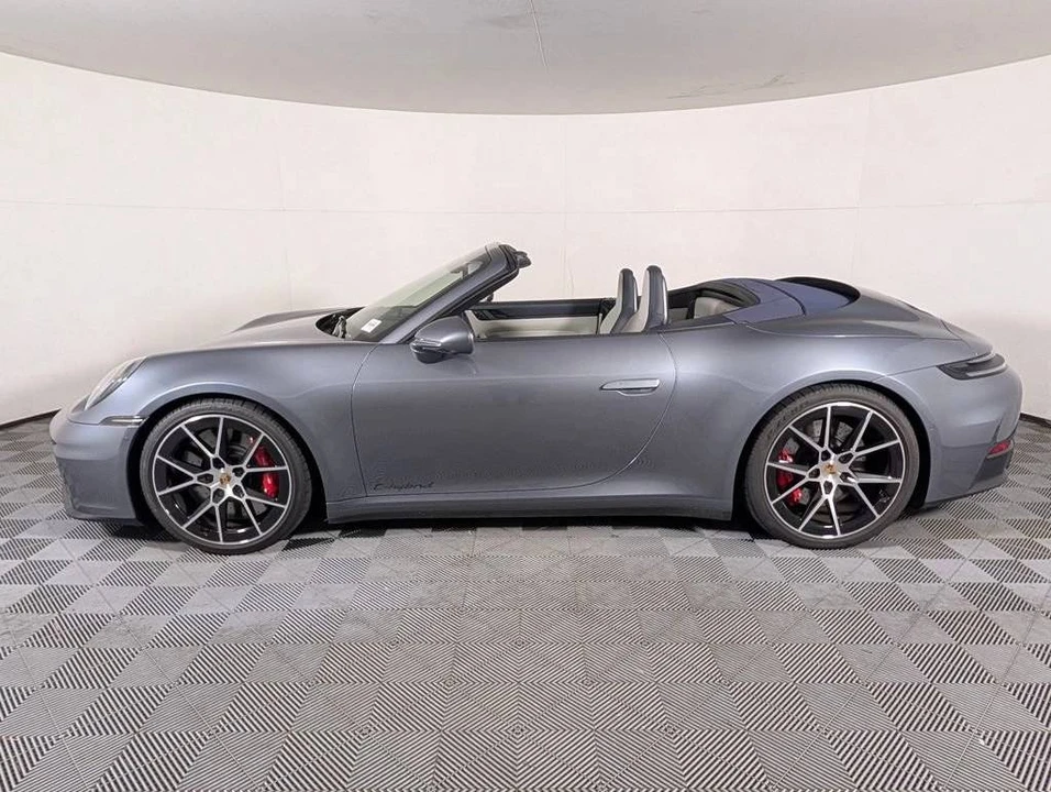 2025 Porsche 992 Carrera GTS - Image 2 of 4