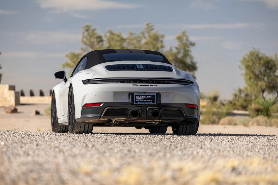 2025 Porsche 992 Carrera GTS - Image 11 of 31