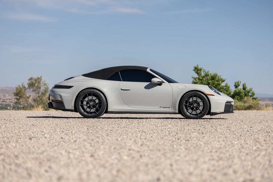 2025 Porsche 992 Carrera GTS - Image 21 of 31