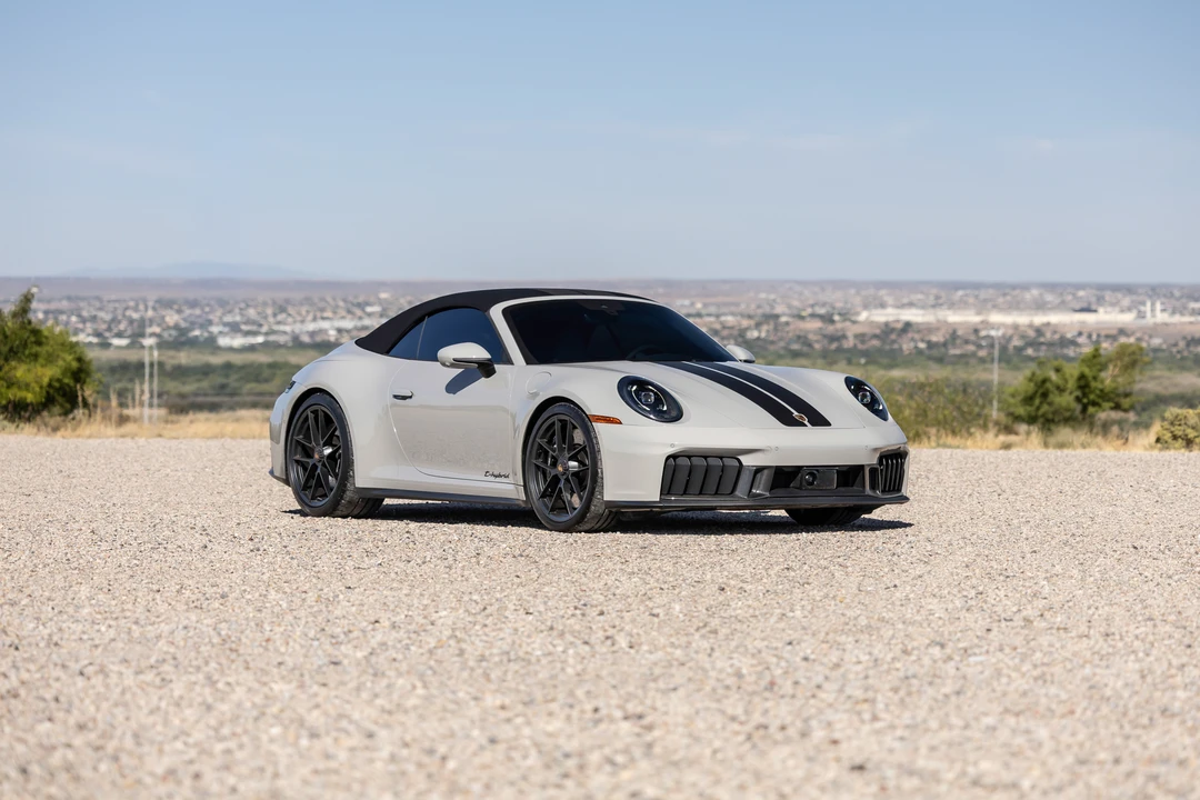 2025 Porsche 992 Carrera GTS - Image 22 of 31