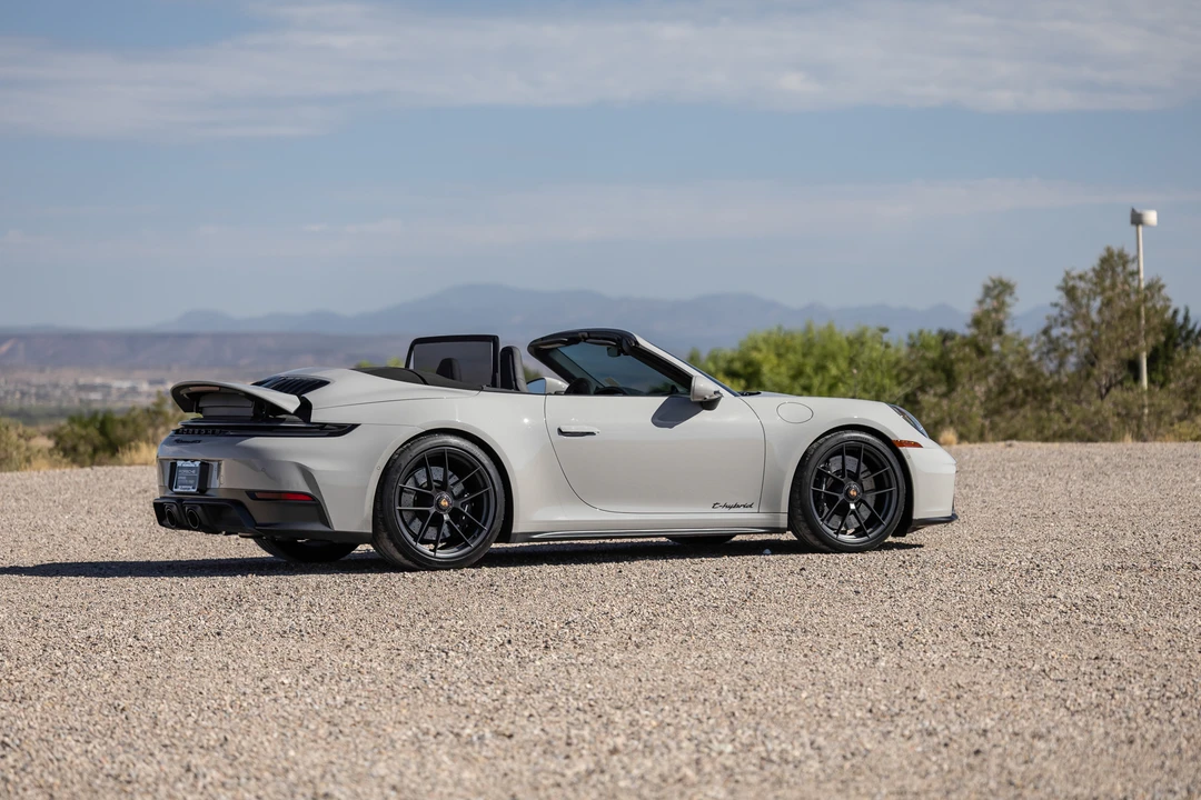 2025 Porsche 992 Carrera GTS - Image 29 of 31