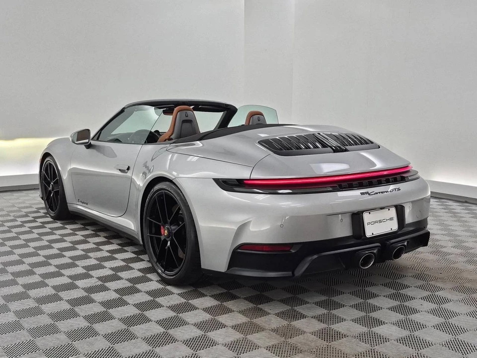 2025 Porsche 992 Carrera GTS - Image 3 of 4