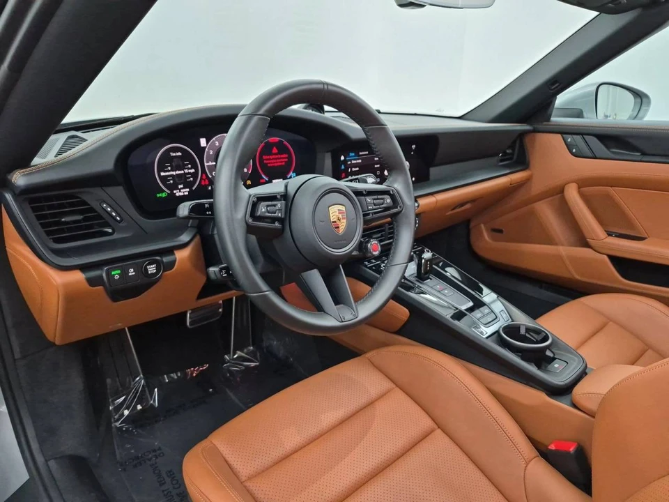 2025 Porsche 992 Carrera GTS - Image 4 of 4