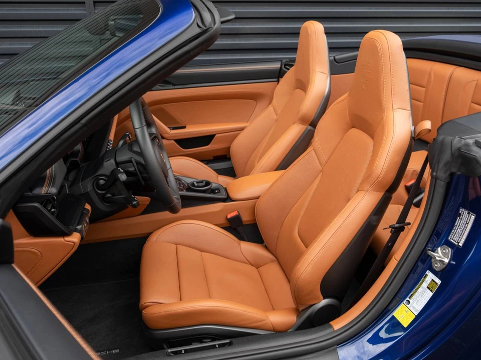 2025 Porsche 992 Carrera GTS - Image 5 of 5