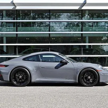 2025 Porsche 911 Carrera GTS Coupe