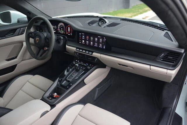 2025 Porsche 992 Carrera GTS - Image 28 of 31