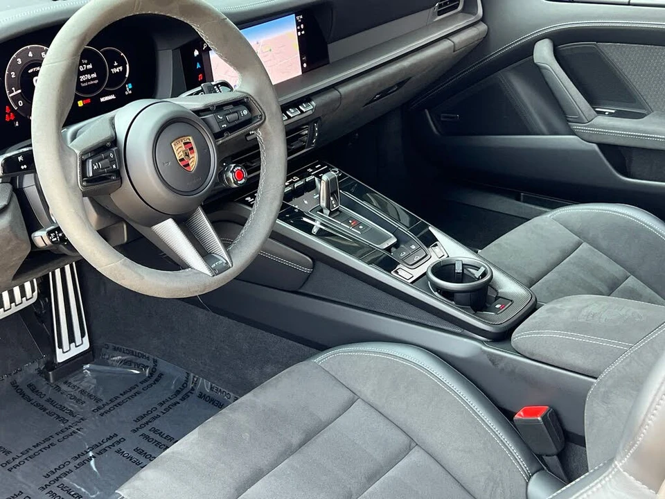 2025 Porsche 992 Carrera GTS - Image 5 of 31