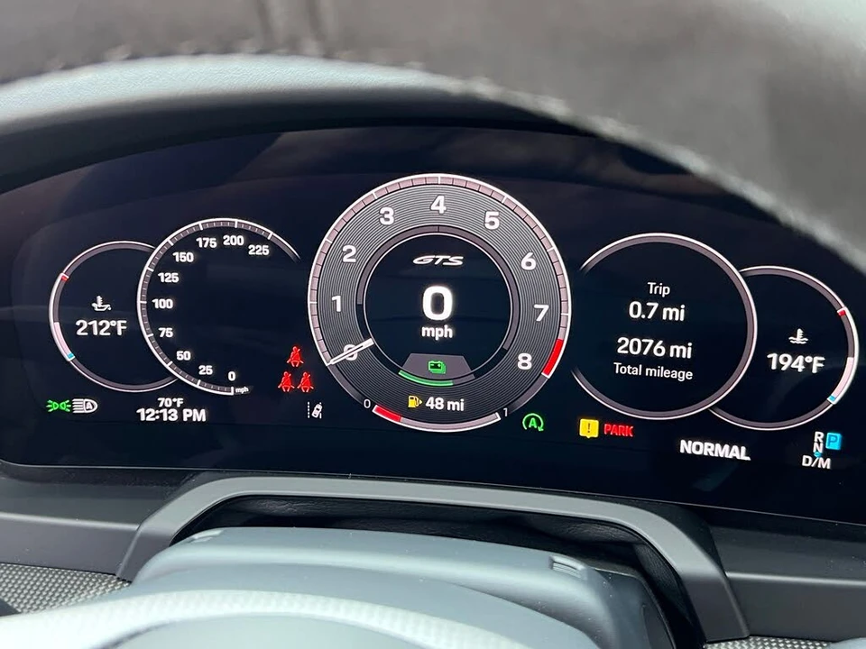 2025 Porsche 992 Carrera GTS - Image 24 of 31