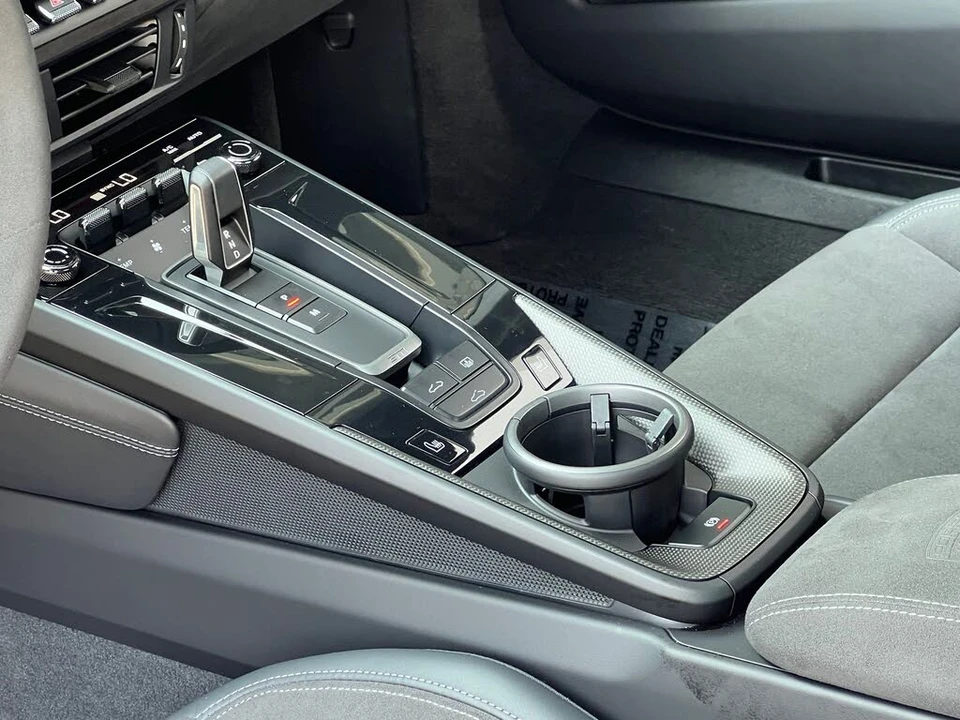 2025 Porsche 992 Carrera GTS - Image 27 of 31