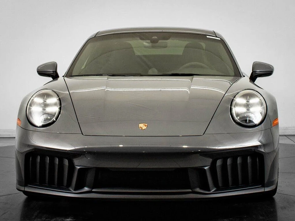 2025 Porsche 992 Carrera GTS - Image 11 of 31