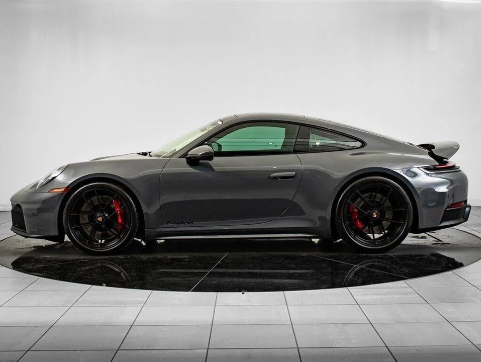 2025 Porsche 992 Carrera GTS - Image 2 of 31