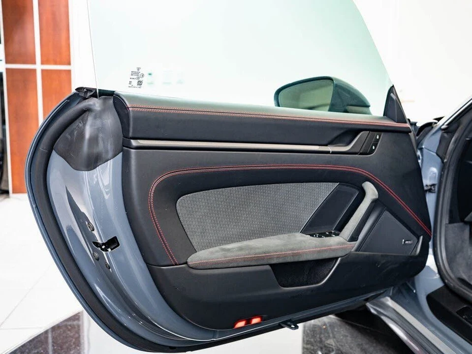2025 Porsche 992 Carrera GTS - Image 25 of 31