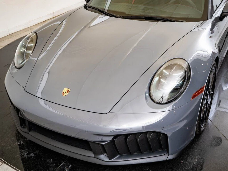 2025 Porsche 992 Carrera GTS - Image 13 of 31