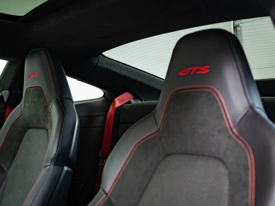 2025 Porsche 992 Carrera GTS - Image 22 of 31