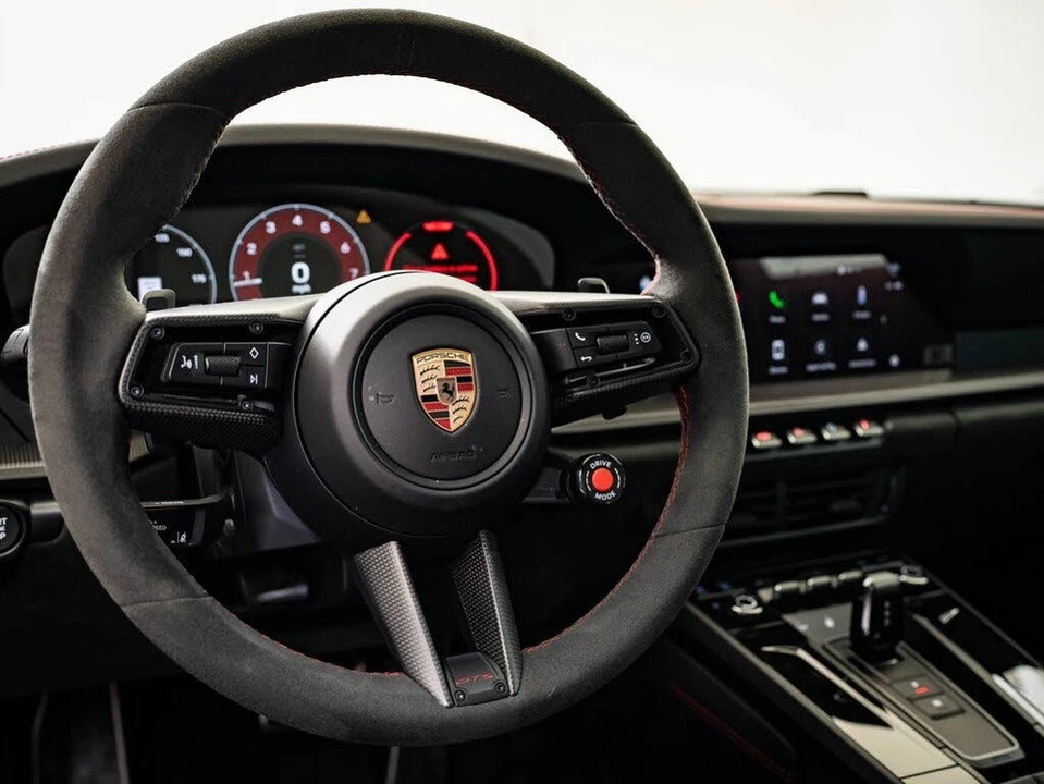 2025 Porsche 992 Carrera GTS - Image 4 of 31
