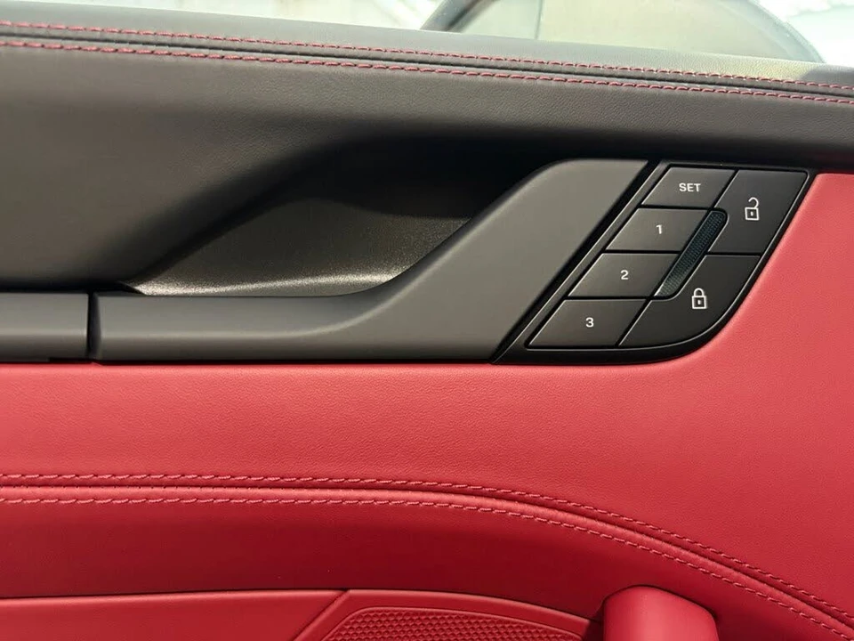 2025 Porsche 992 Carrera GTS - Image 22 of 31