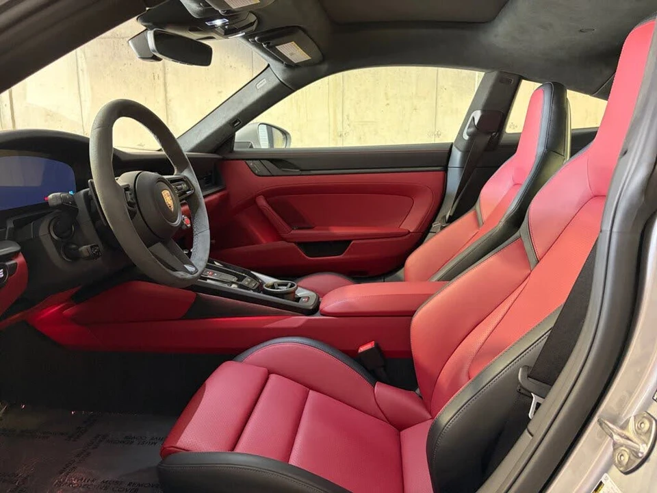 2025 Porsche 992 Carrera GTS - Image 18 of 31