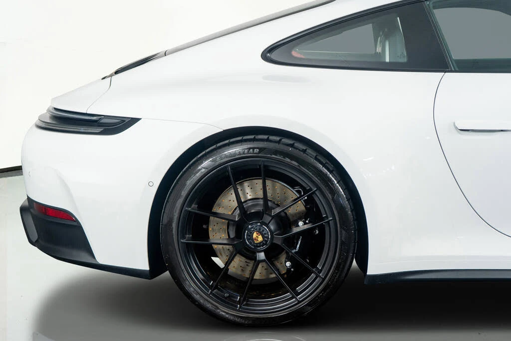 2025 Porsche 992 Carrera GTS - Image 8 of 31