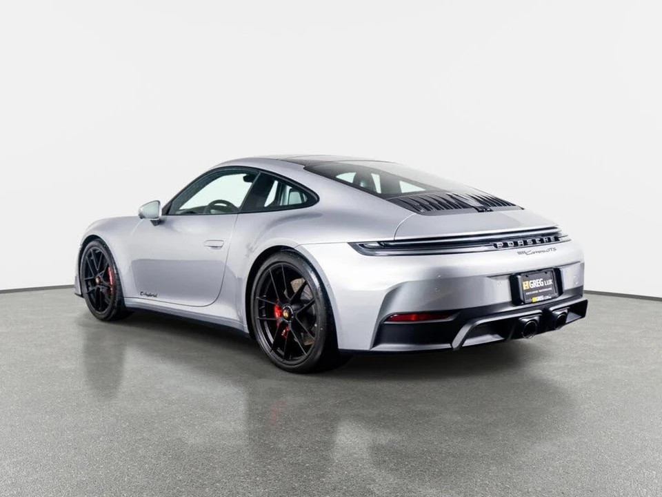 2025 Porsche 992 Carrera GTS - Image 15 of 31