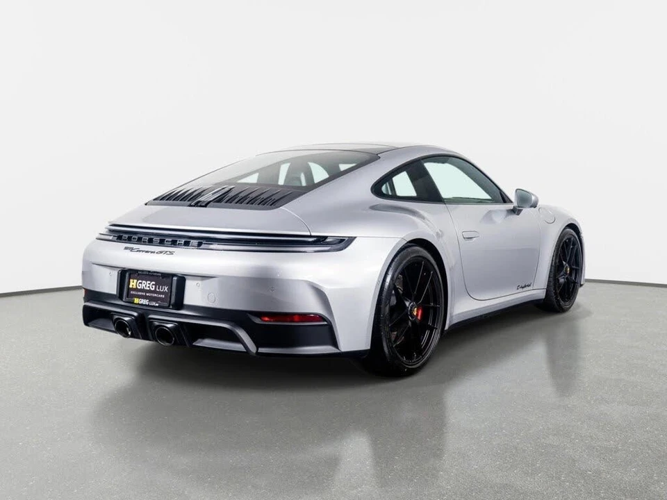 2025 Porsche 992 Carrera GTS - Image 10 of 31