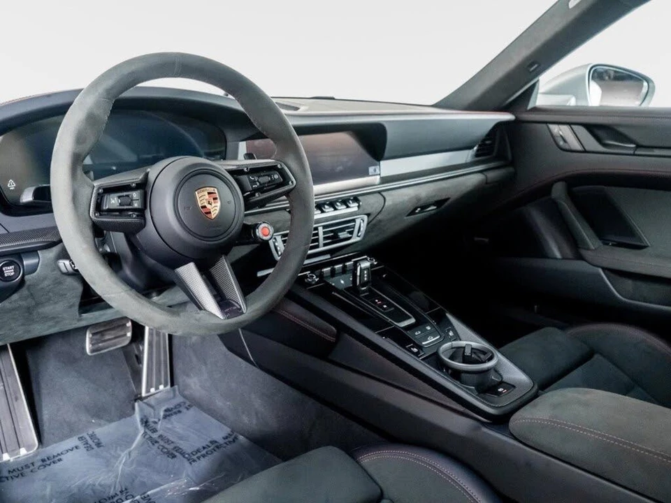 2025 Porsche 992 Carrera GTS - Image 2 of 31