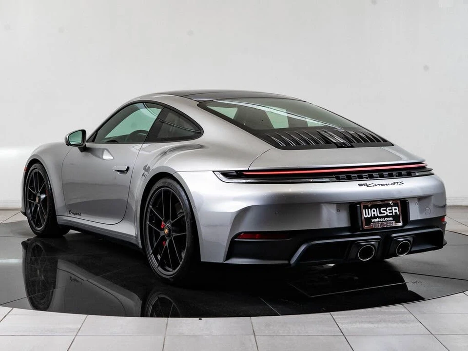 2025 Porsche 992 Carrera GTS - Image 3 of 31