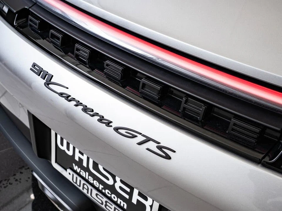 2025 Porsche 992 Carrera GTS - Image 18 of 31