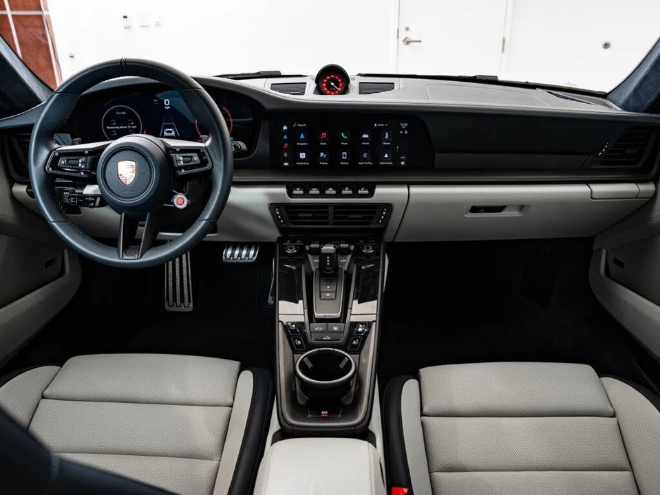 2025 Porsche 992 Carrera GTS - Image 6 of 31