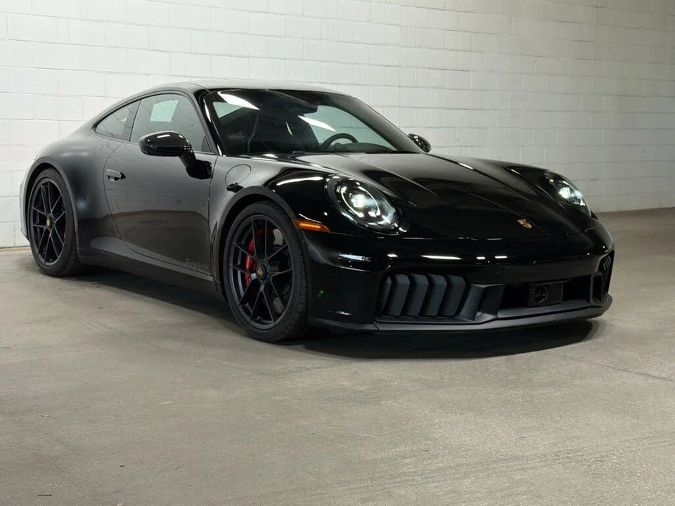 2025 Porsche 992 Carrera GTS - Image 6 of 31