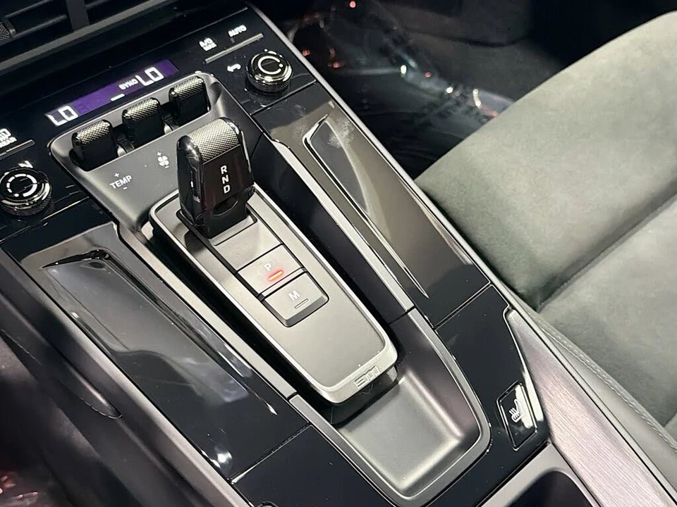 2025 Porsche 992 Carrera GTS - Image 26 of 31