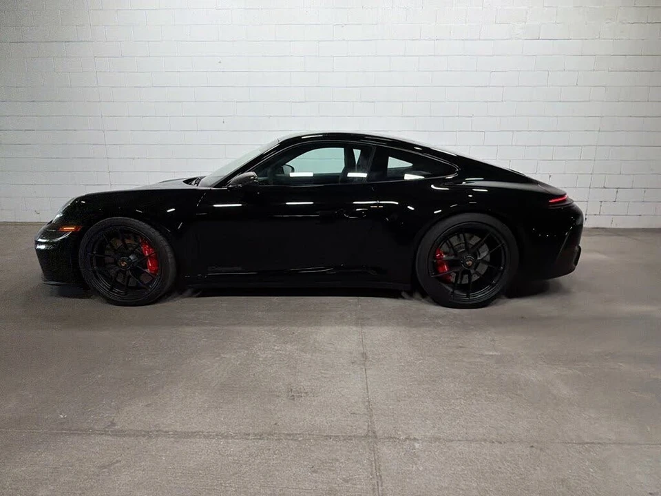 2025 Porsche 992 Carrera GTS - Image 2 of 31
